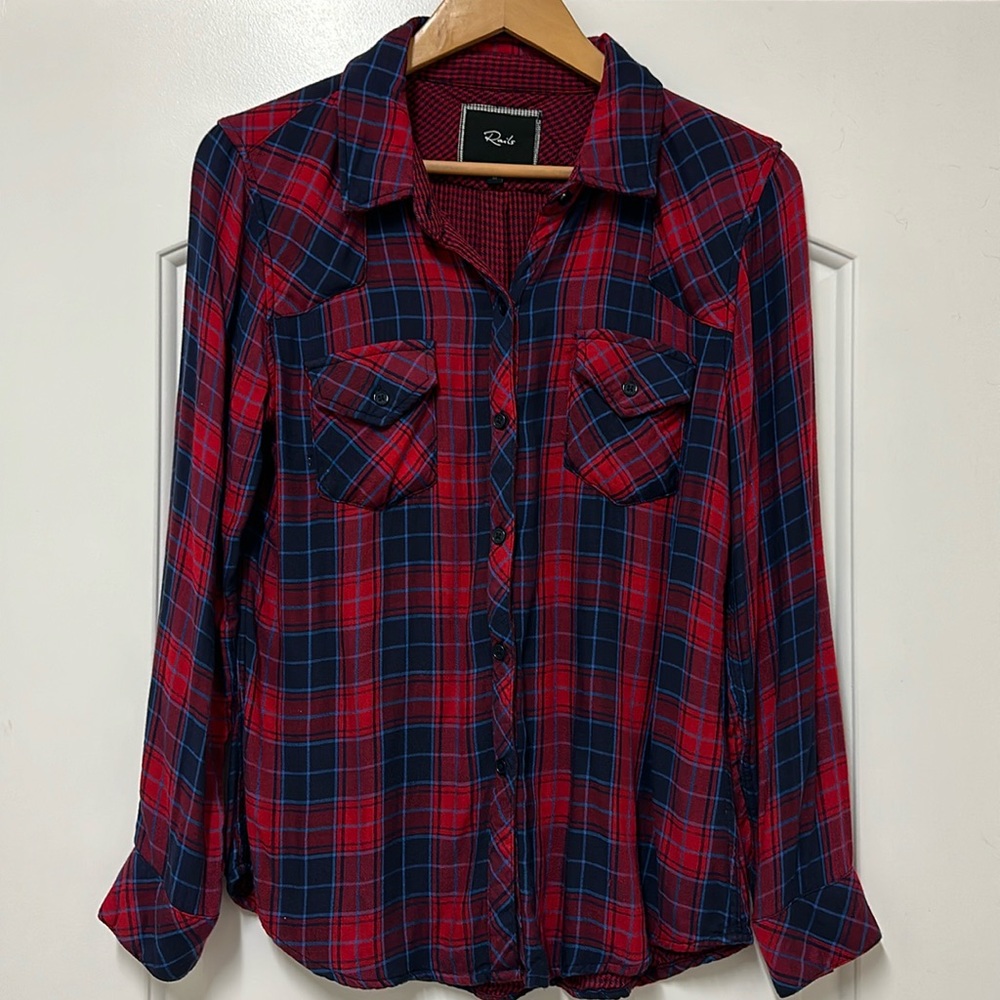 Rails button down